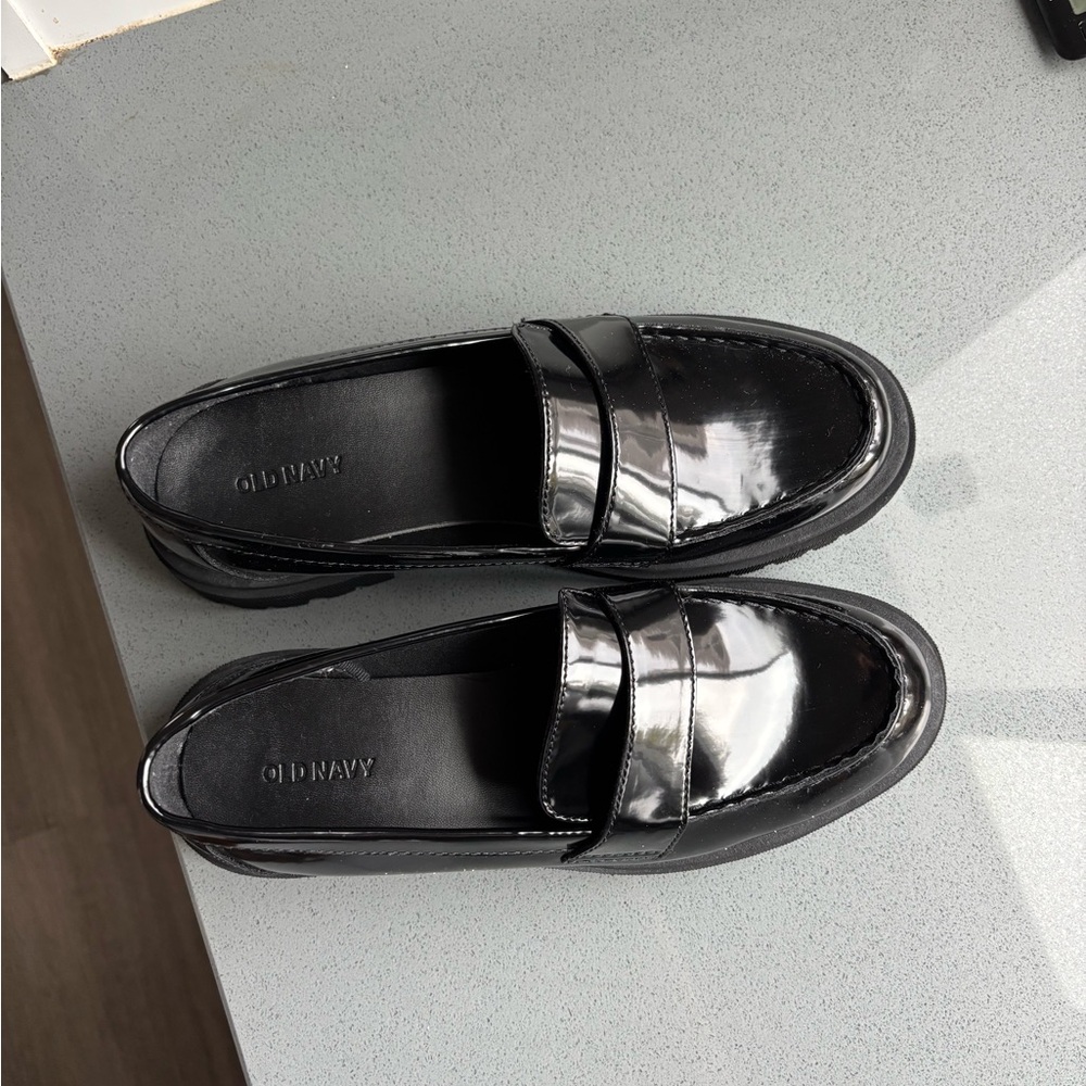 Old Navy Women's Glossy Black Loafers